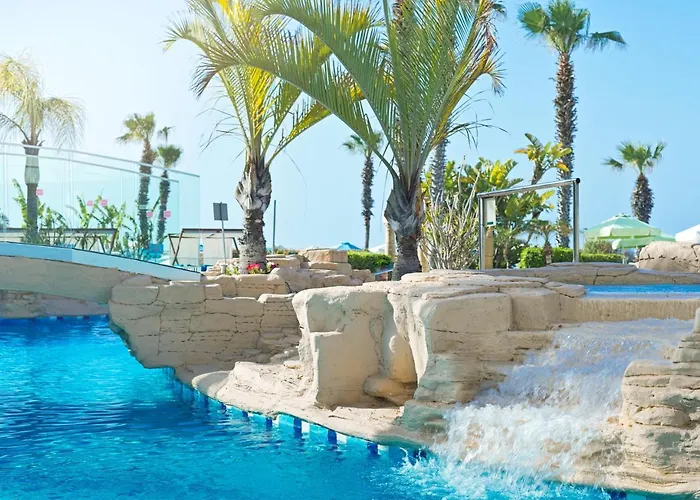 Leonardo Cypria Bay Ξενοδοχείο