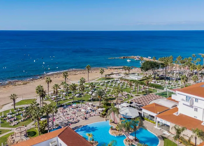 Leonardo Cypria Bay 4* Geroskipou