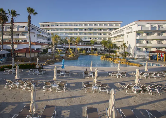 Ξενοδοχείο Leonardo Cypria Bay