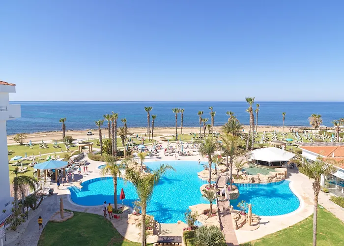 Leonardo Cypria Bay Ξενοδοχείο 4*