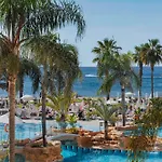 Leonardo Cypria Bay 4*