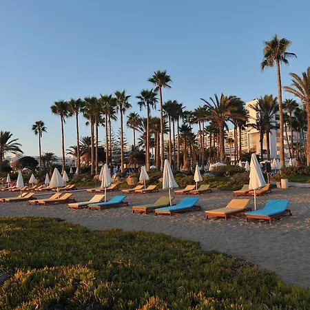Leonardo Cypria Bay 4*