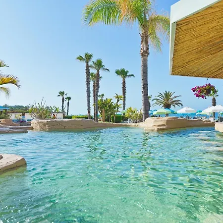 Szálloda Leonardo Cypria Bay 4*