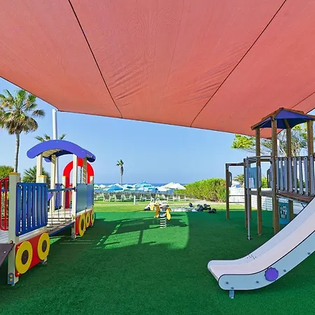 Hotel Leonardo Cypria Bay