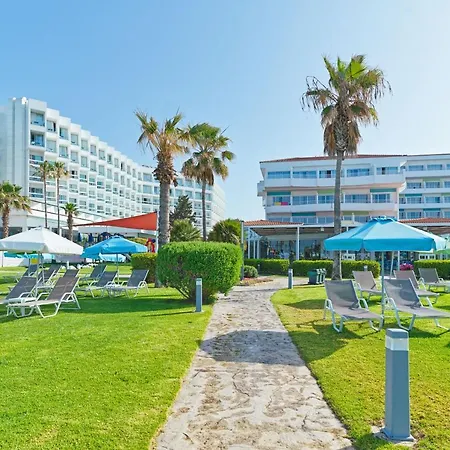 Leonardo Cypria Bay 酒店