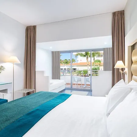 Hotel Leonardo Cypria Bay 4*