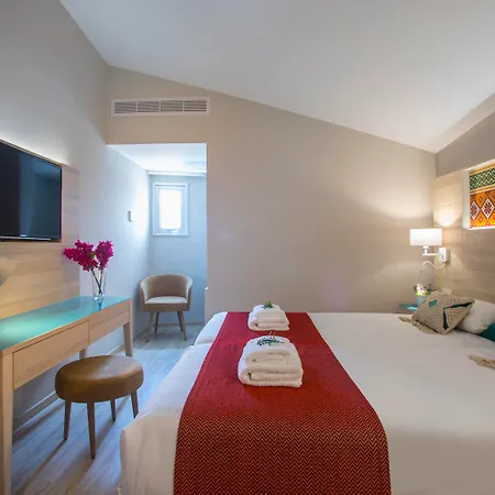 Leonardo Cypria Bay 4* Geroskipou