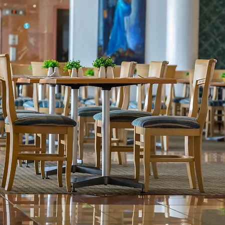 Leonardo Cypria Bay Hotel 4*