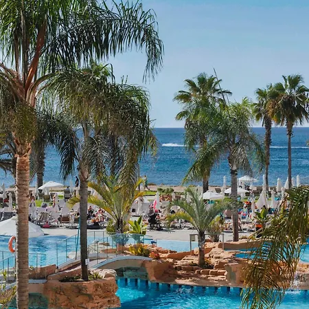 Leonardo Cypria Bay 4*