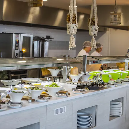 Leonardo Cypria Bay Geroskipou