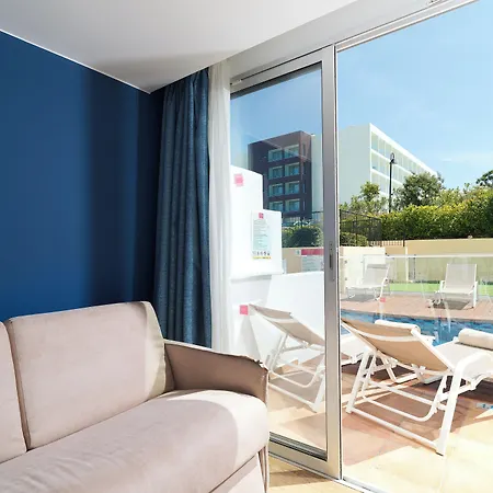 Szálloda Leonardo Cypria Bay 4*