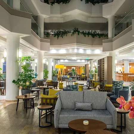 Leonardo Cypria Bay 4*