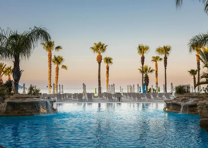 Leonardo Cypria Bay 4* Geroskipou