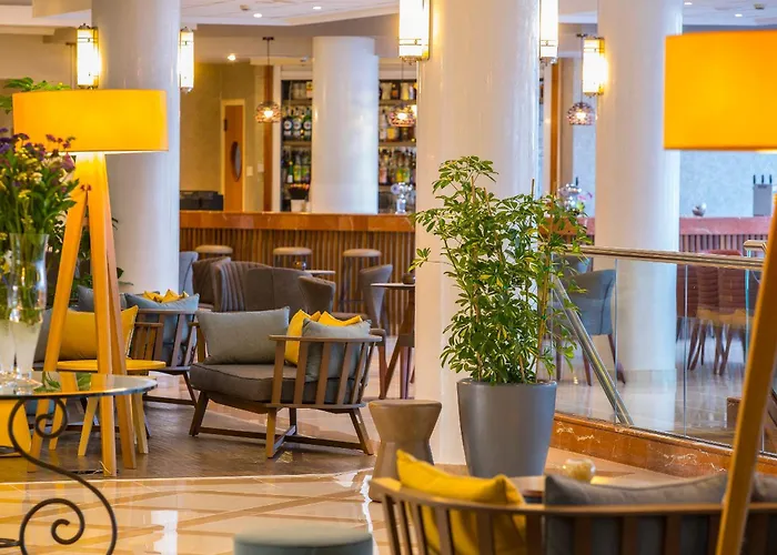 Leonardo Cypria Bay Hotel 4*