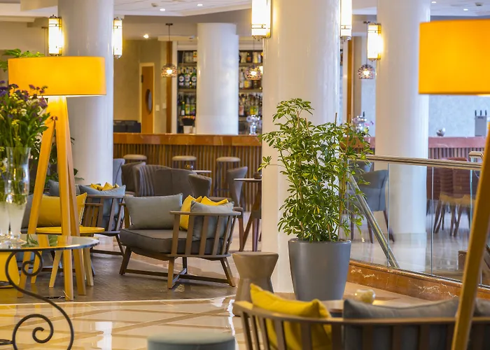 Leonardo Cypria Bay Отель