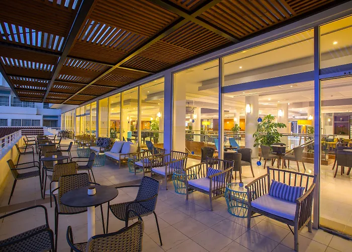 Leonardo Cypria Bay Geroskipou