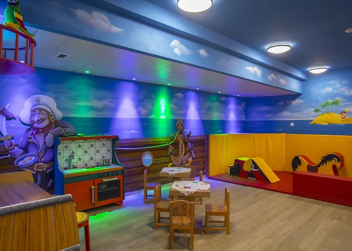 Leonardo Cypria Bay מלון 4*