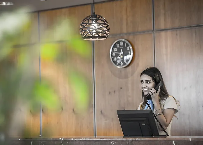 Leonardo Cypria Bay מלון 4*